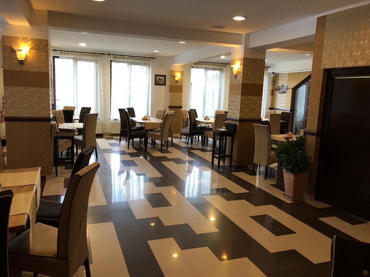 Hotel Boutique Garden Resort By Brancoveanu Моєчу-де-Жос Екстер'єр фото
